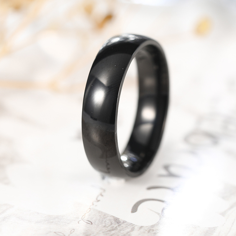 Simple Bracelet Black Straight Edge Dome Glossy Ring