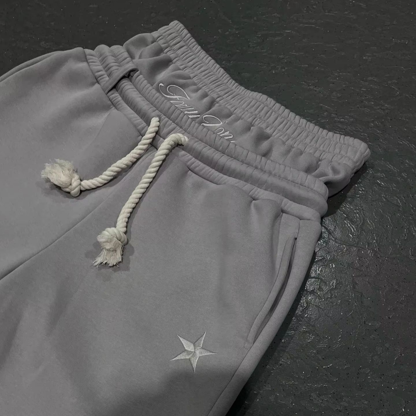 Trendy Double-waist Five-pointed Star Embroidery Couple Simple Casual Fake Two-piece Wide-leg Sweatpants