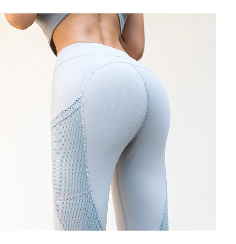 Title 3, Frühling & Sommer Pocket Yoga Pants. Bequem und...