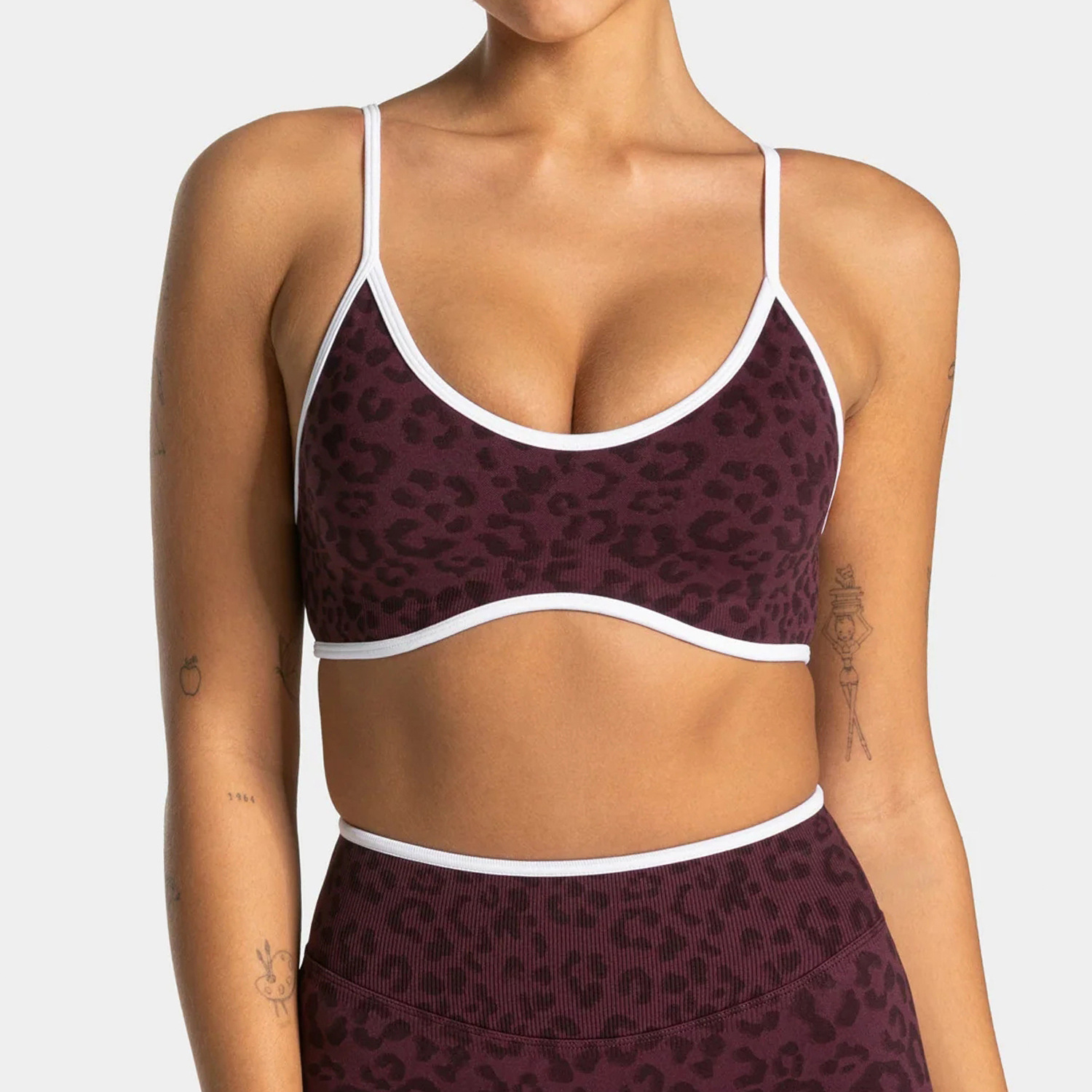 Womens Sports Bra With Beautiful Back Design For Cycling