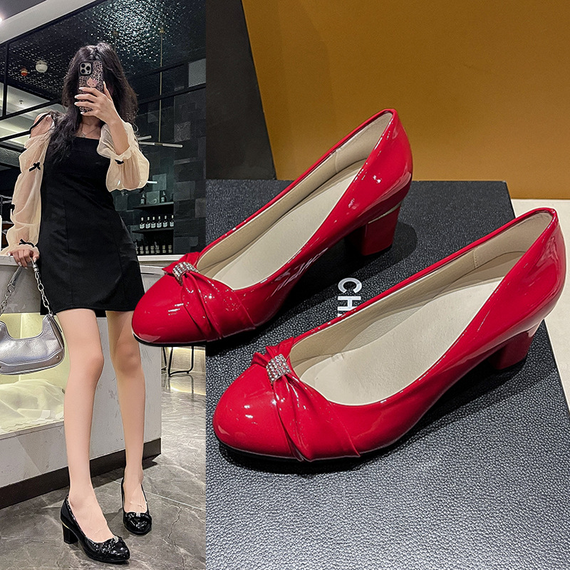 Women's Slip-on Low-cut Round-toe Shoes