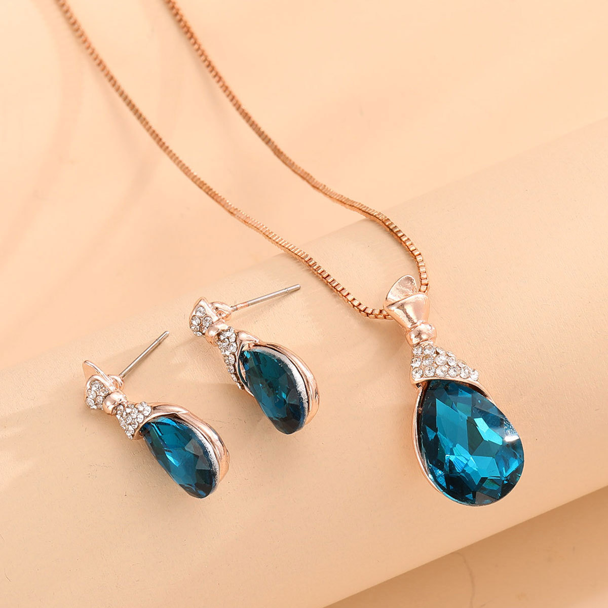 https://cf.cjdropshipping.com/quick/product/4233dccf-6145-4908-8e97-c774ee76bf8b.jpg