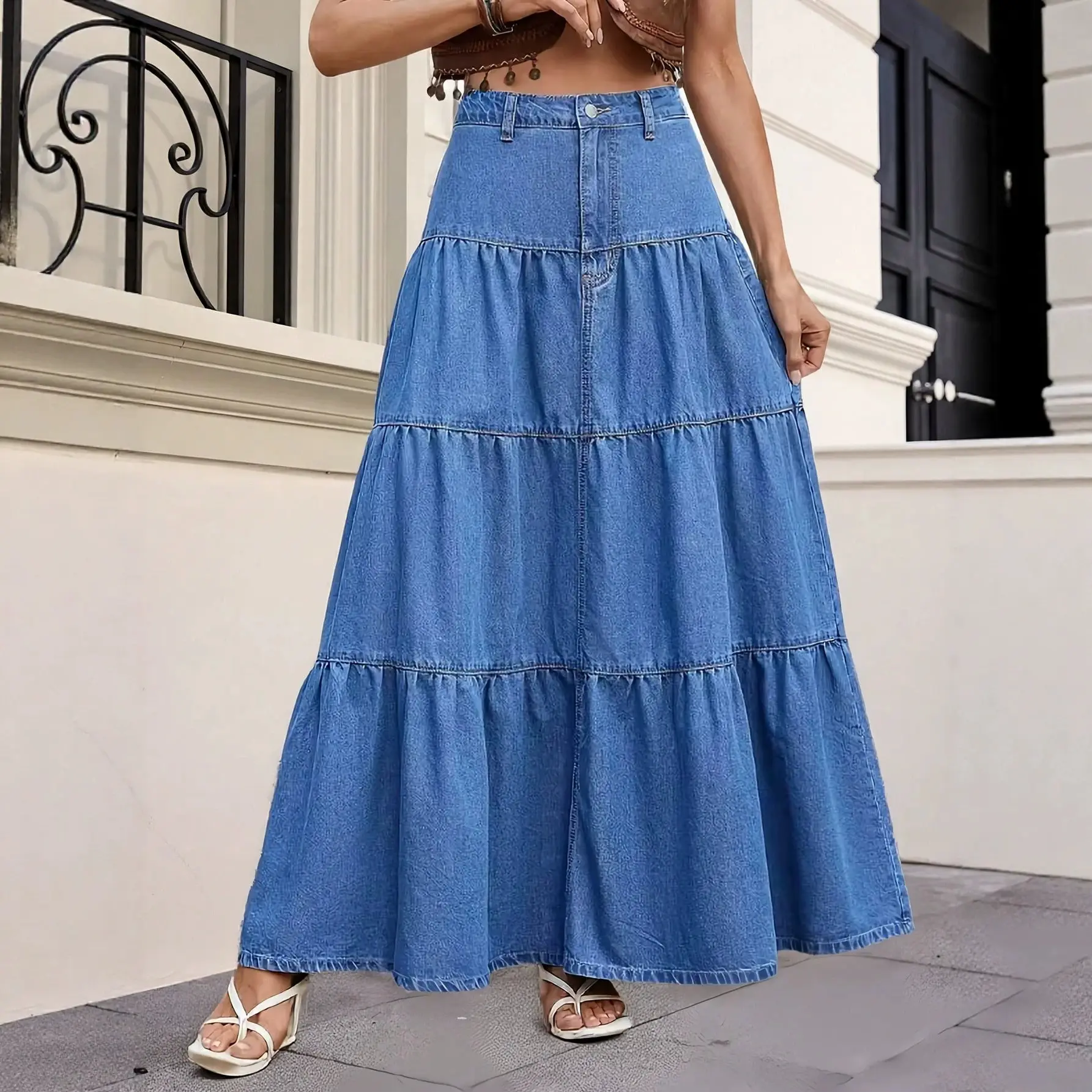 Low-rise Distressed Denim Skirt
