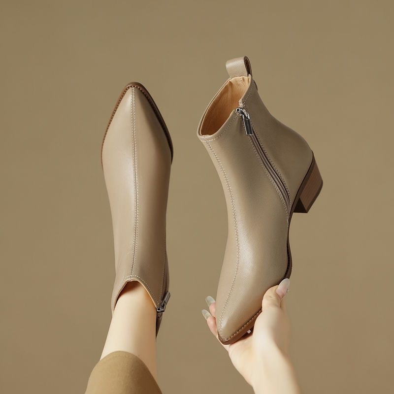 Retro Versatile Pointed-toe Soft Leather Ankle Boots For Women