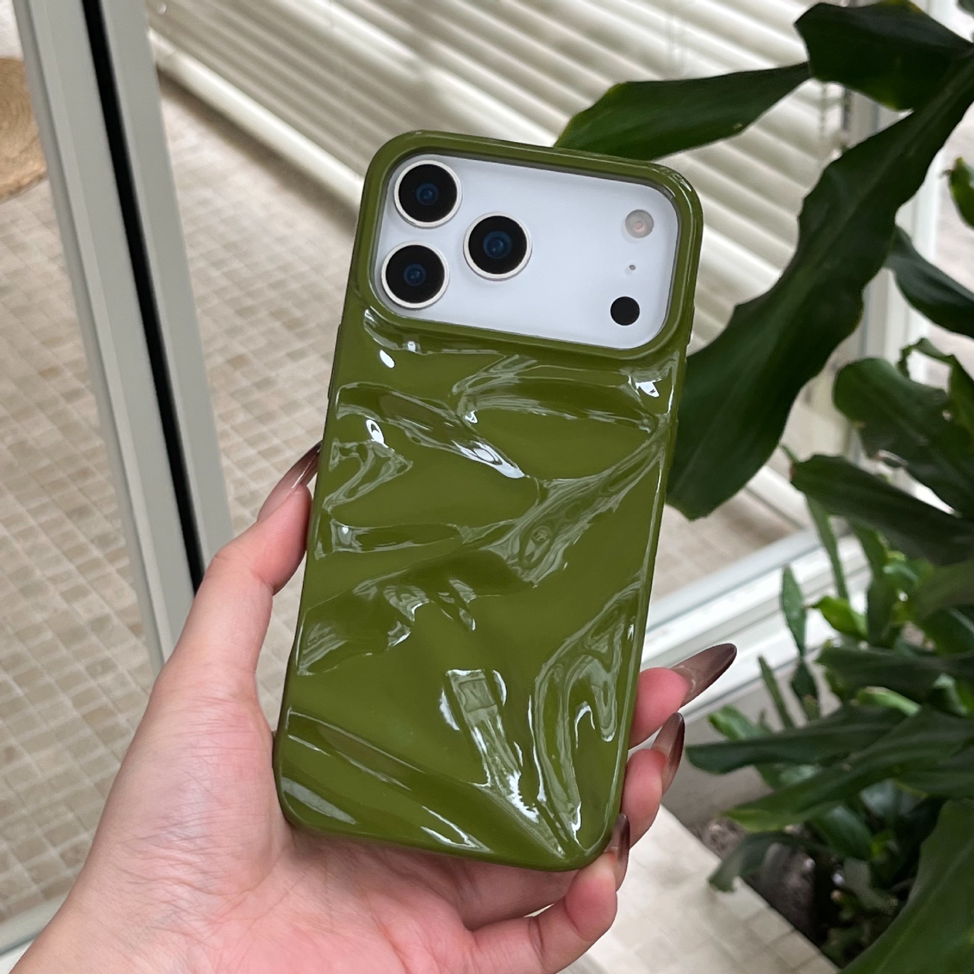 Three-dimensional Pleated Pattern Autumn And Winter Color Phone Case