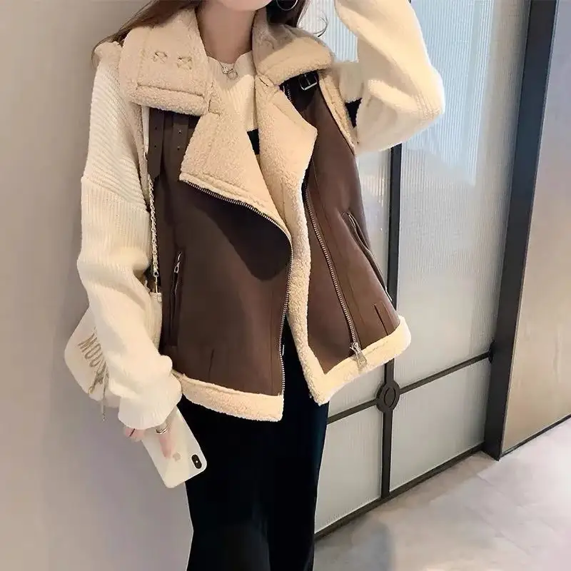 Versatile Outerwear Vest for Women to Layer and Style