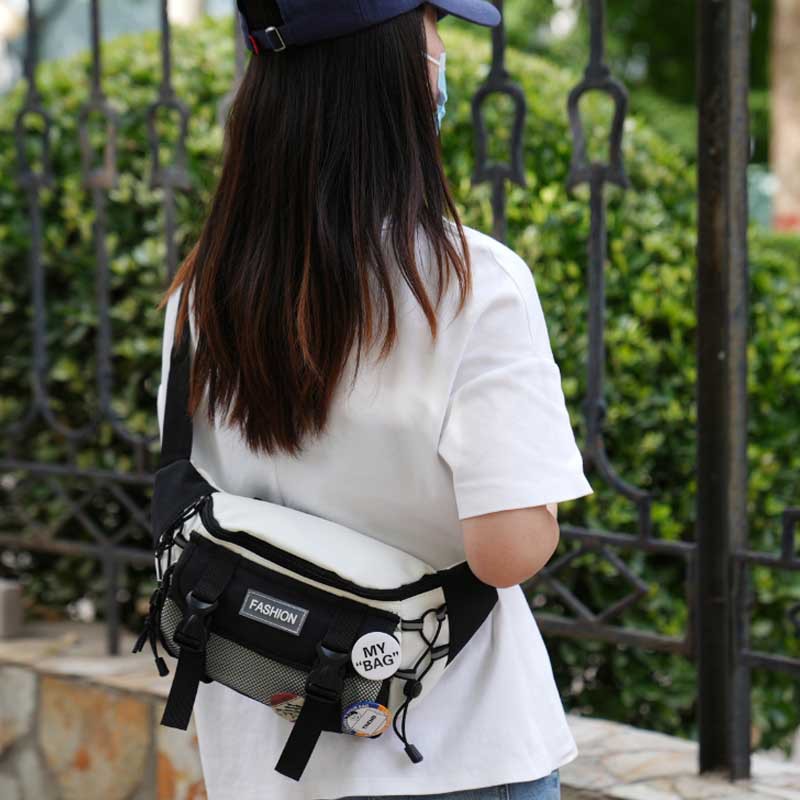 Cartoon Medal Mens Trendy Crossbody Bag