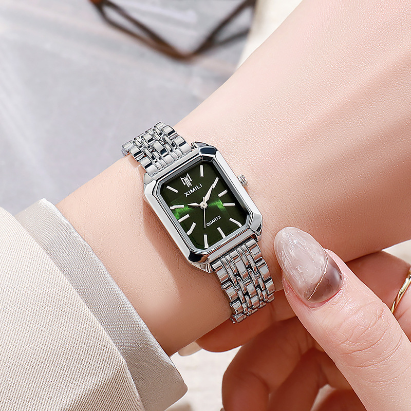 https://cf.cjdropshipping.com/quick/product/42da26fa-9c3f-4320-a6c1-8c7f73e40142.jpg