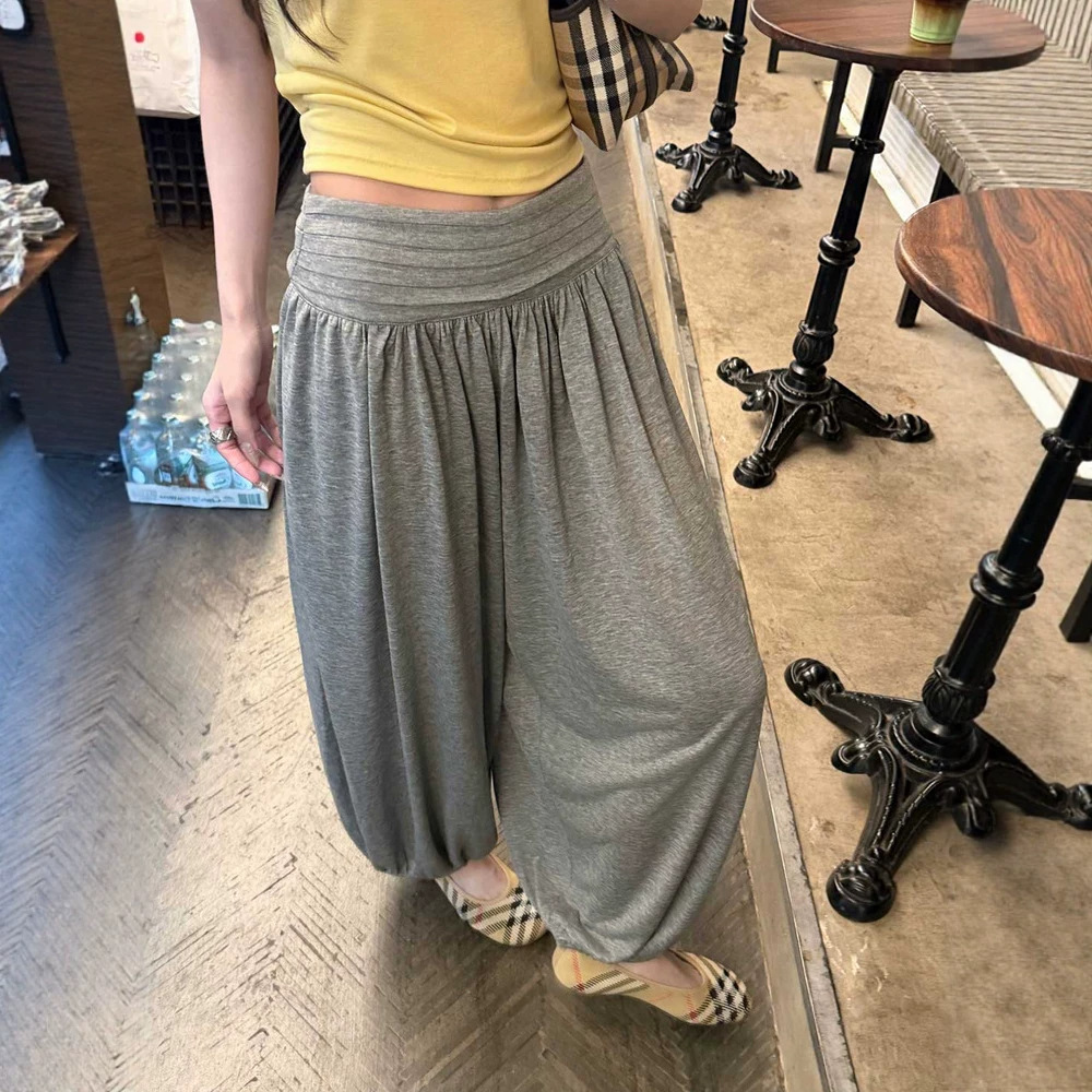 Pleated High-waist Loose-fit Slimming Jogger Pants