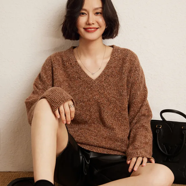 Women's Round Neck Loose Base Shirt Solid Color Milky Tea Coffee Color - Shop at LoveMi