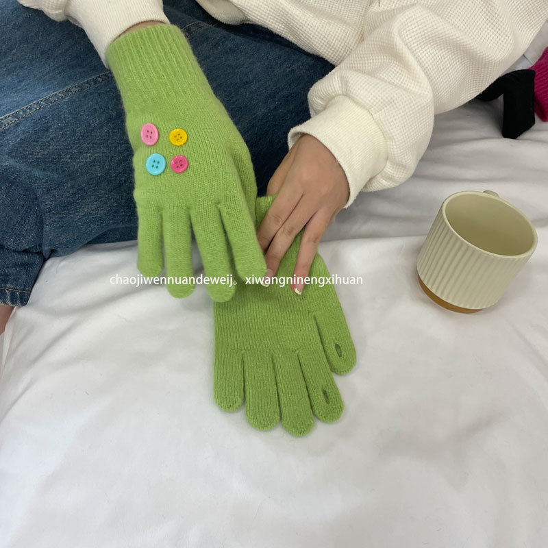 Button Gloves Light Green