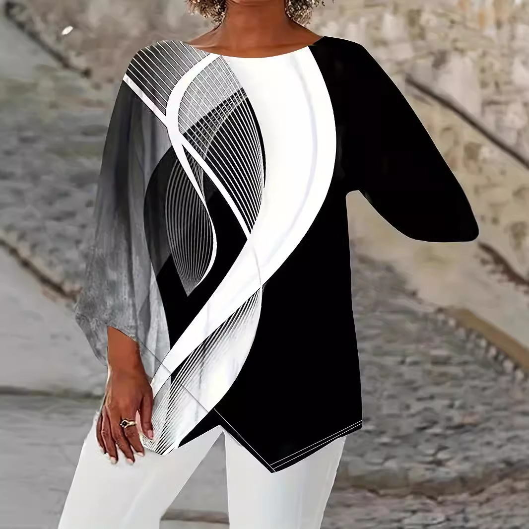 Loose-fit Womens Round-neck Casual Basic Top With A Geometric Print