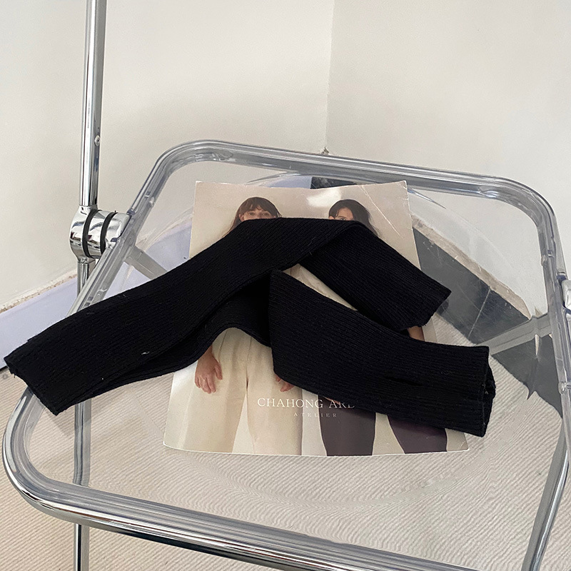 Knitted Wool Gloves and Oversleeves, picture 3 of 10