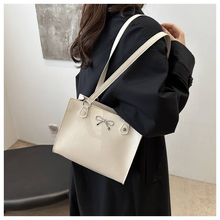 Buy Women's Clothing Online | Buy Trending Dresses for Women