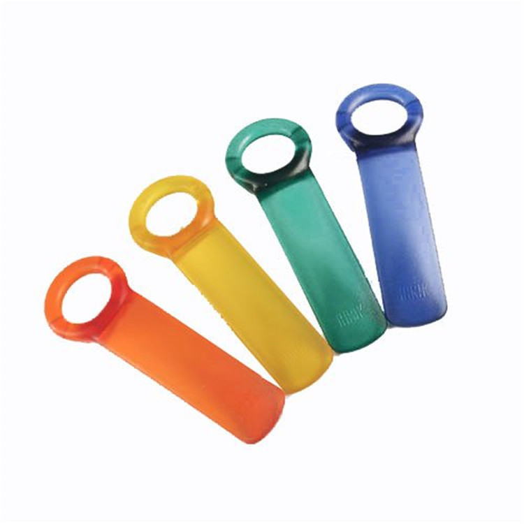 Title 1, Manual non-slip can opener for kitchen supplies...