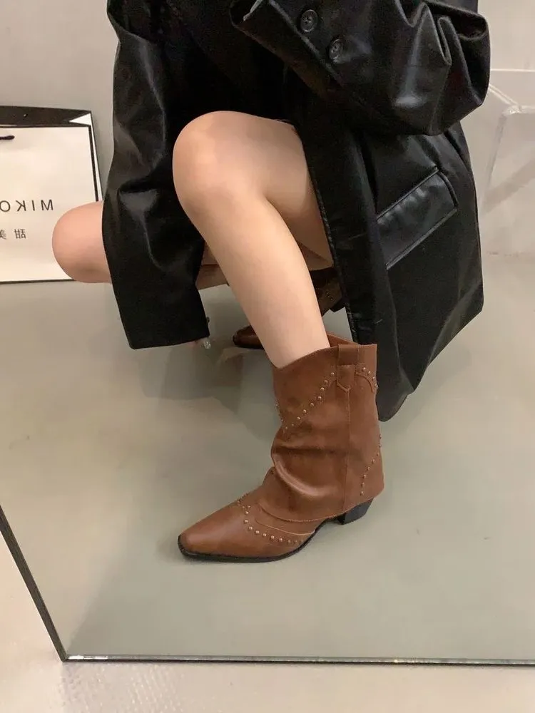 Women's Fashion Retro Rivet Design Booties - Brown
