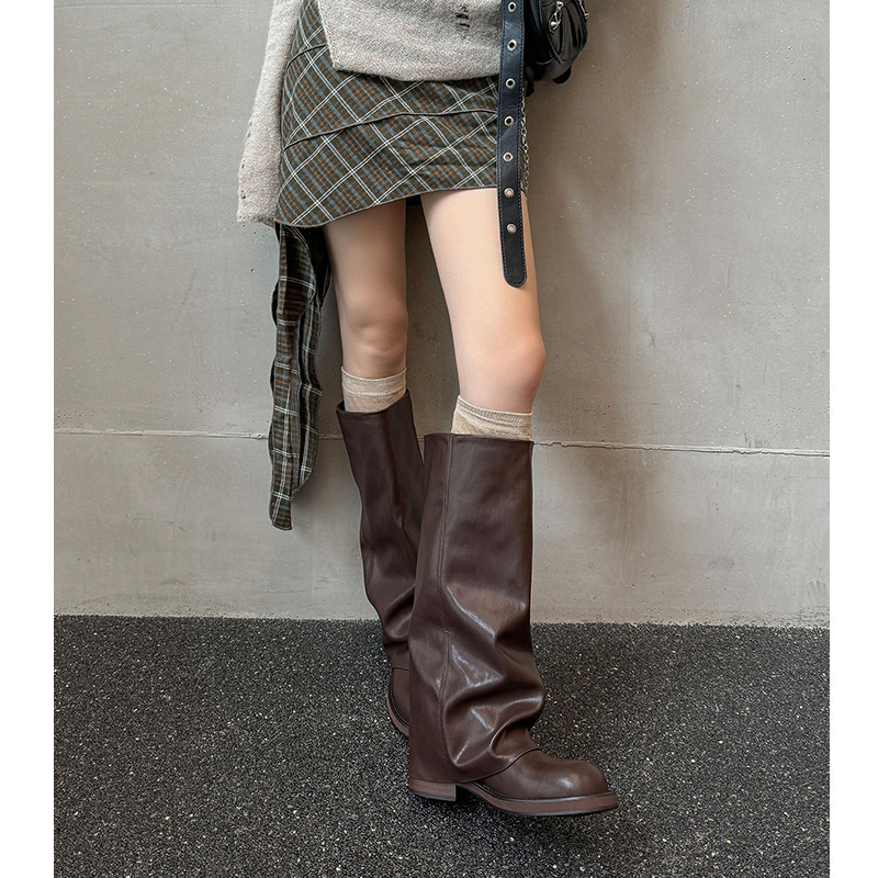 Cowhide High-Shaft Leather Boots, picture 3 of 4
