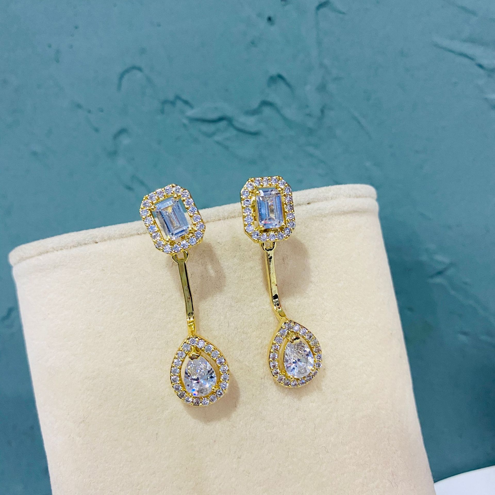 Full Diamond Square Drop Front And Rear Eardrops