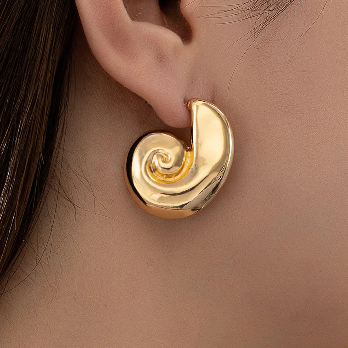 Retro Convex Spiral Gold Earrings - European