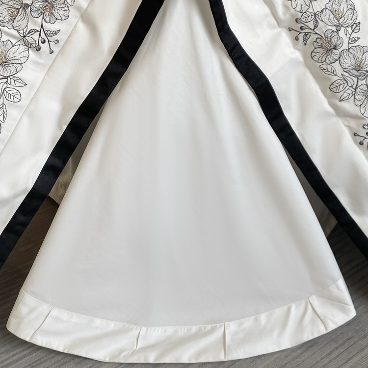 طقم فخم مريح من القطن طويل التيلة 120 مزخرف بأربعة قطع