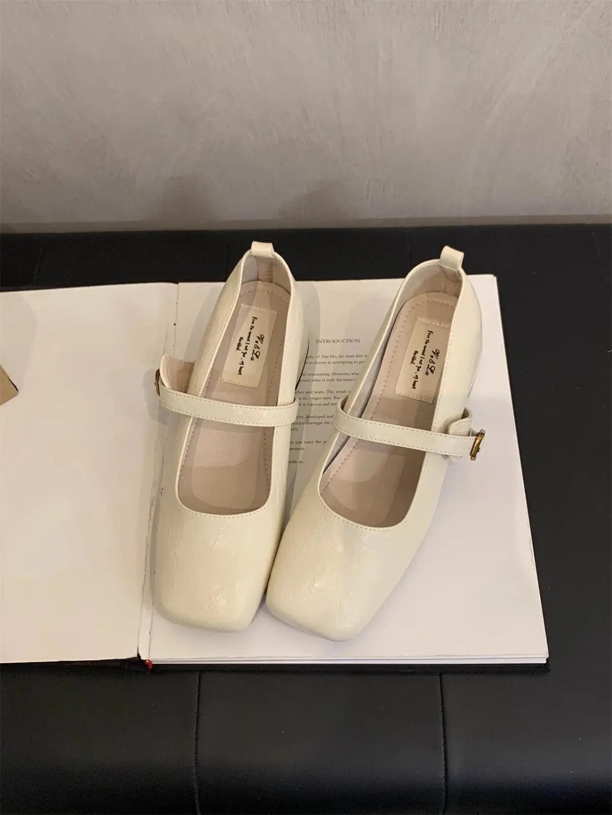 Retro Square-toe Low-cut Chunky-heel Women's Pumps