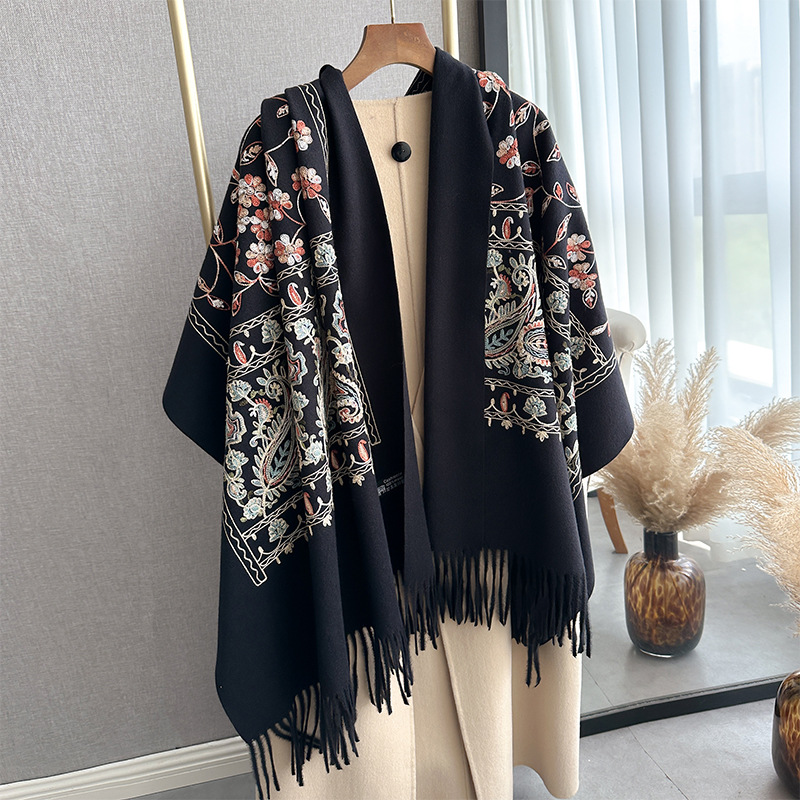 Women's Ethnic-style Embroidered Outer Shawl