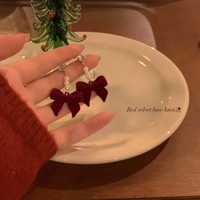 Womens Versatile Red Velvet Earrings For FallWinter And Christmas