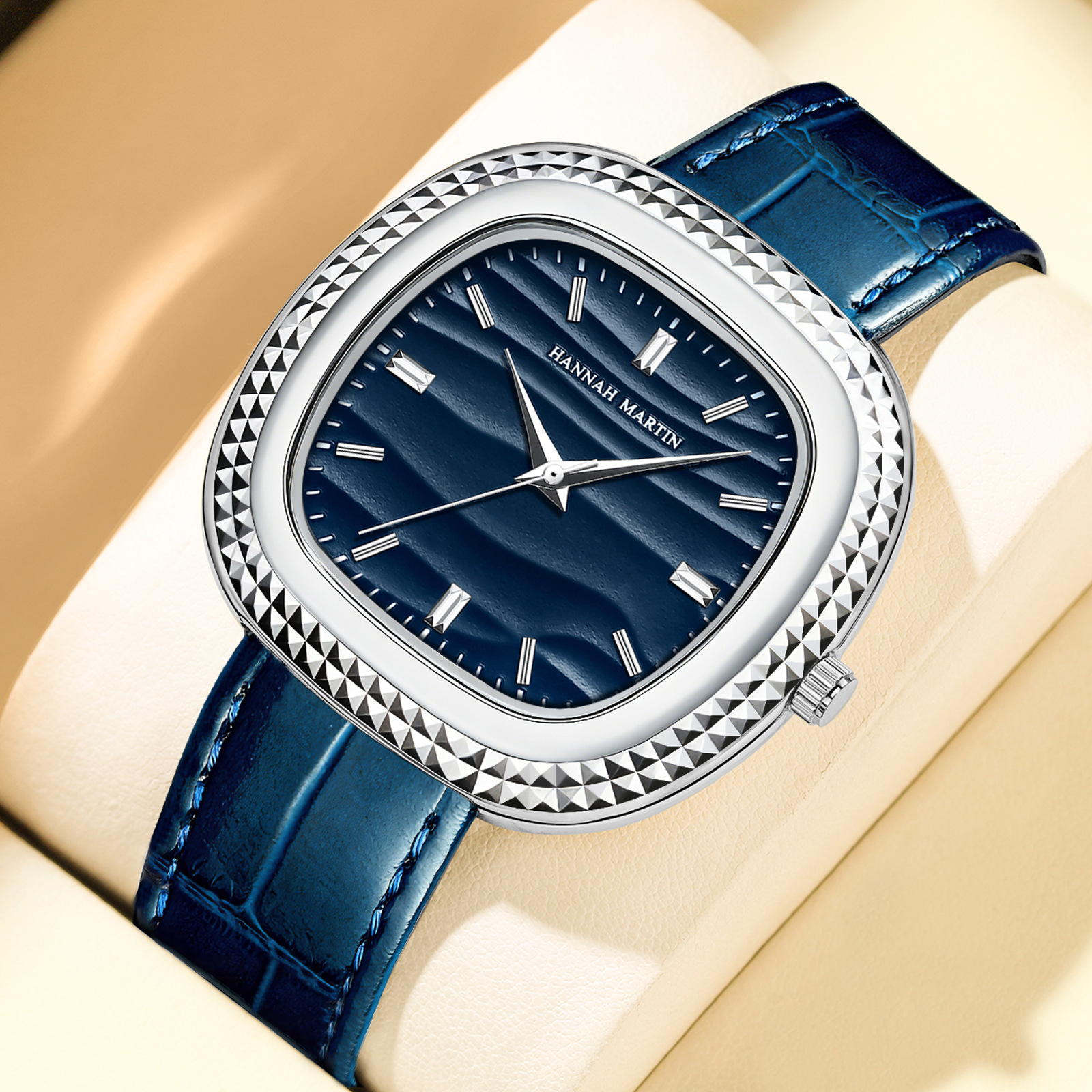 High Appearance Value Quartz Watch With A Genuine Leather Strap For Men