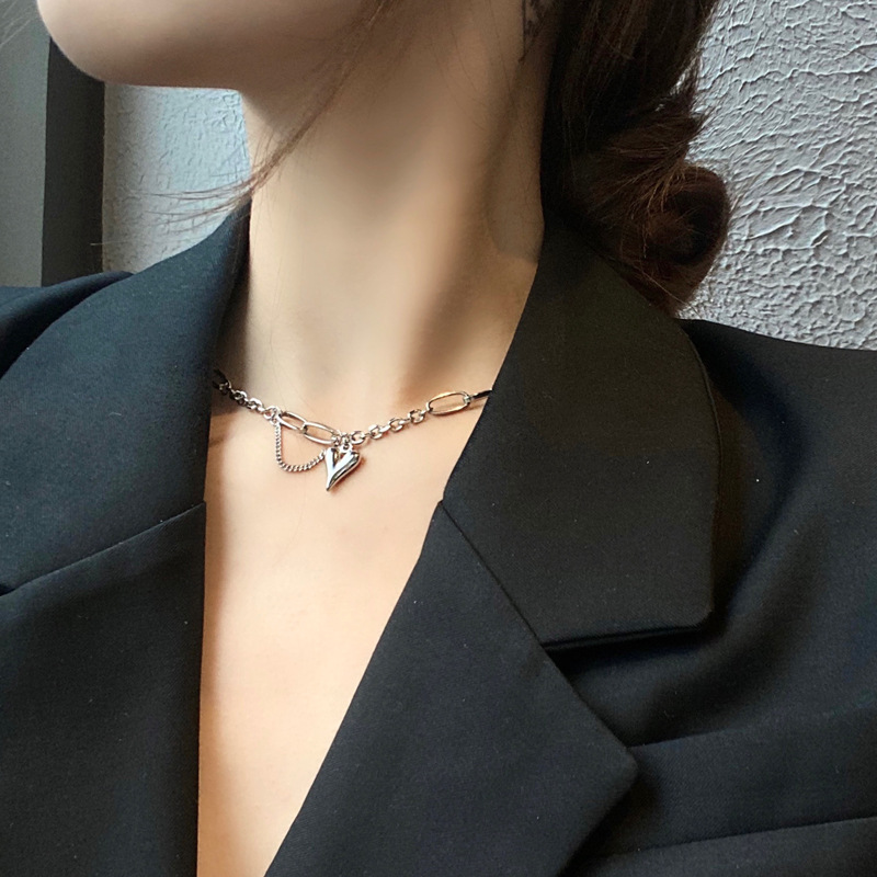 Simple Heart-shaped Clavicle Chain