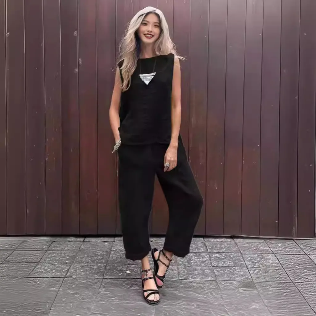 Cotton And Linen Fashion Casual Loose Two-piece Suit Sleeveless Top Loose Trousers Women's Suit - Black