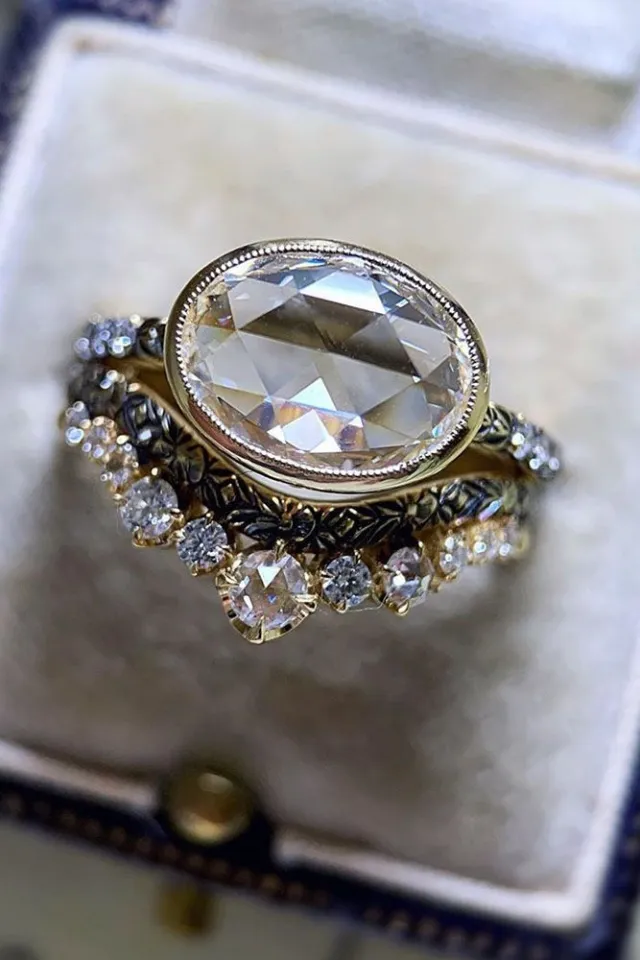 Golden Crown Inlaid With Diamond Oval Zirconia Ring Luxury Ring Gold - Shop at LoveMi