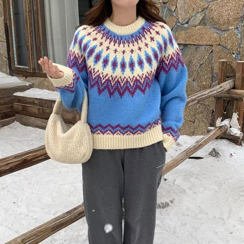 Add A Thickened Fair Isle Knit Sweater