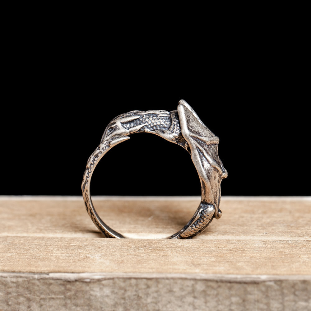 S925 Sterling Silver Exaggerated Sleeping Dragon Ring