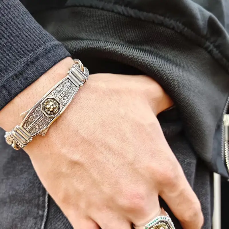 Retro Flying Car Style Domineering Lion Bracelet For Men
