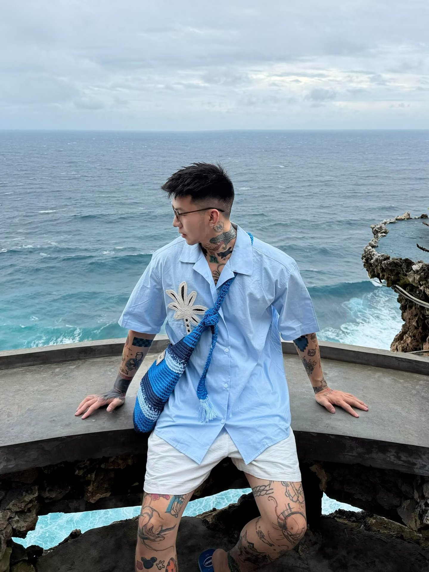 Retro Cuban-Collar Embroidered Hawaiian Shirt for Men