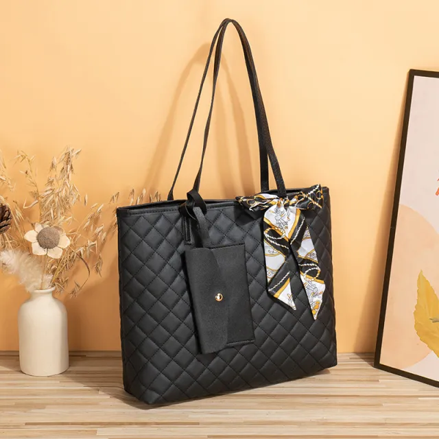 Tote Bag Large Capacity Women's Diamond Plaid Portable Black - Shop at LoveMi