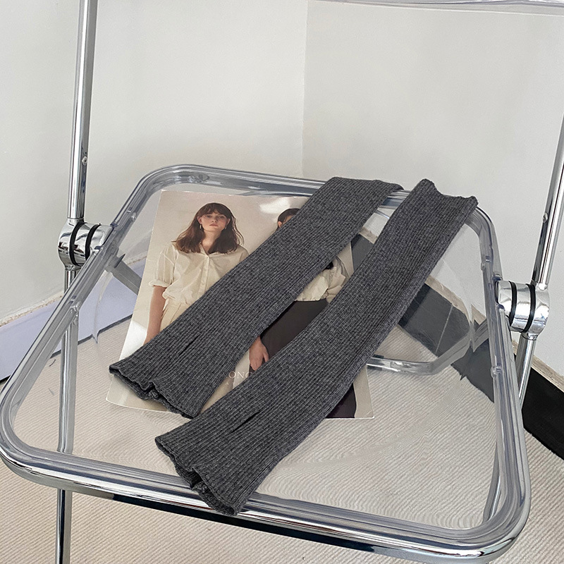 Knitted Wool Gloves and Oversleeves, picture 10 of 10
