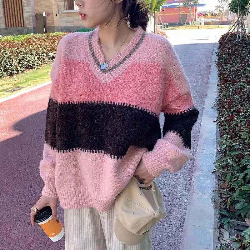 Women's V-neck Loose Color Matching Design Knitted Sweater - Pink