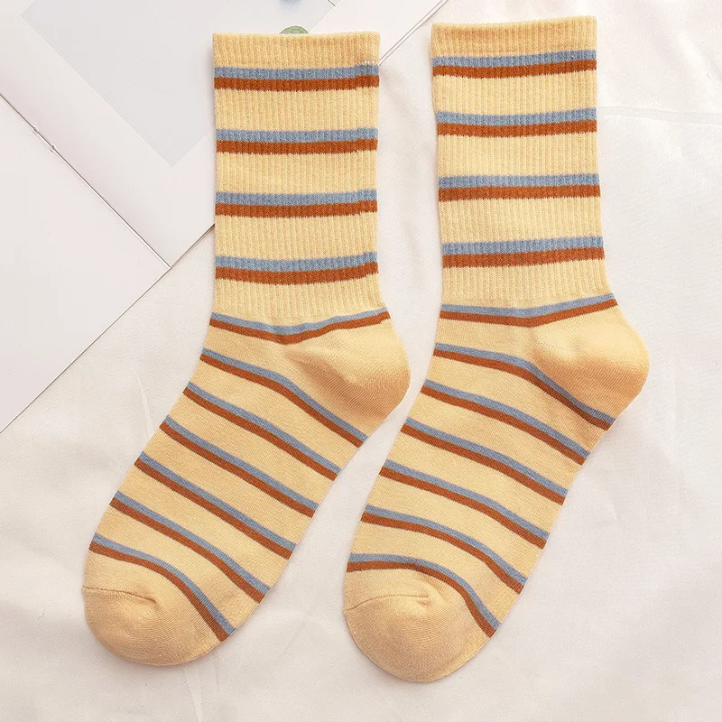 Title 14, Ladies autumn and winter retro socks