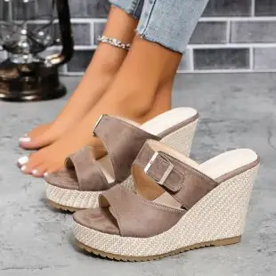 Women's Thick Bottom Summer Wedge Plus Size Belt Buckle Fashion Slippers