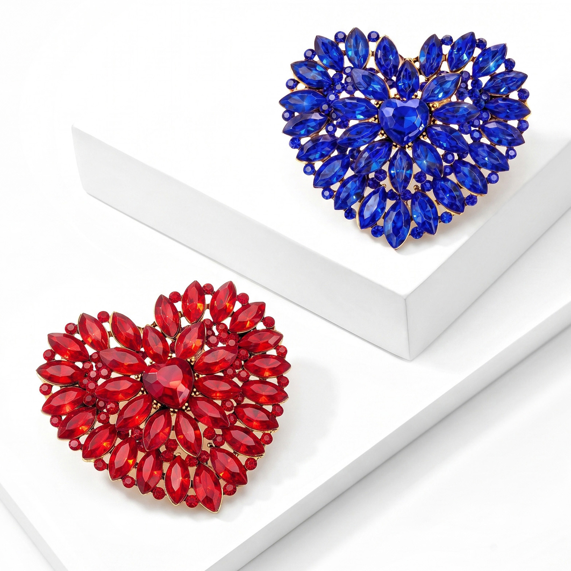 Exaggerated All-diamond Heart Brooch
