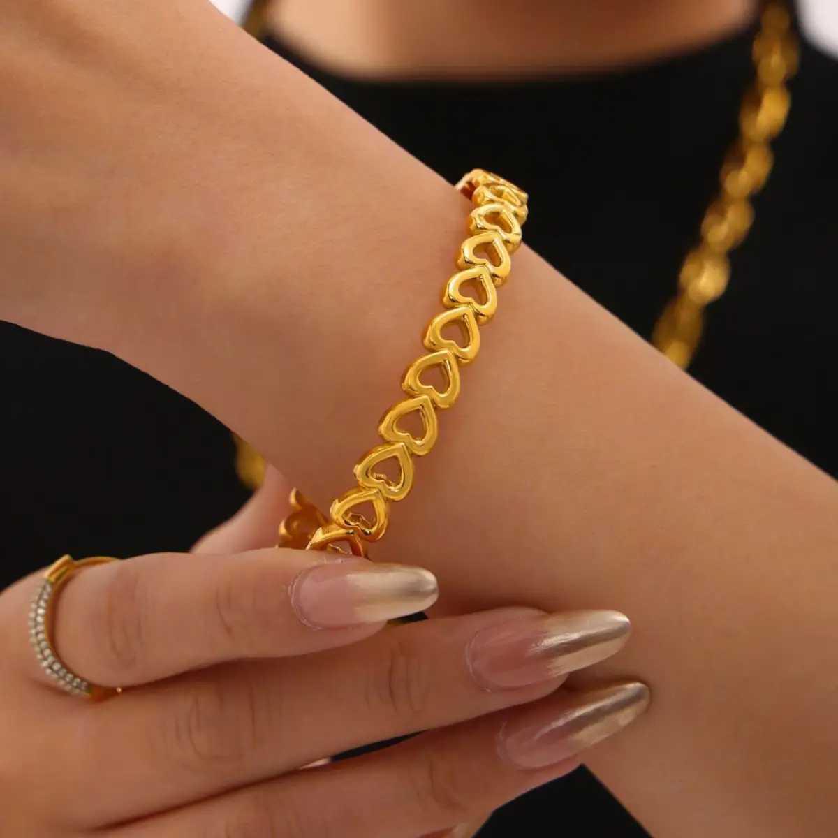 Ferris Wheel Hollow Heart-shaped Multi-part Bracelet Does Not Fade
