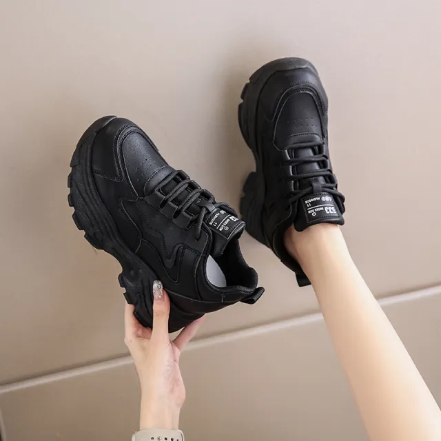 All matching Small Thick Bottom Breathable Casual Sneaker Black - Shop at LoveMi