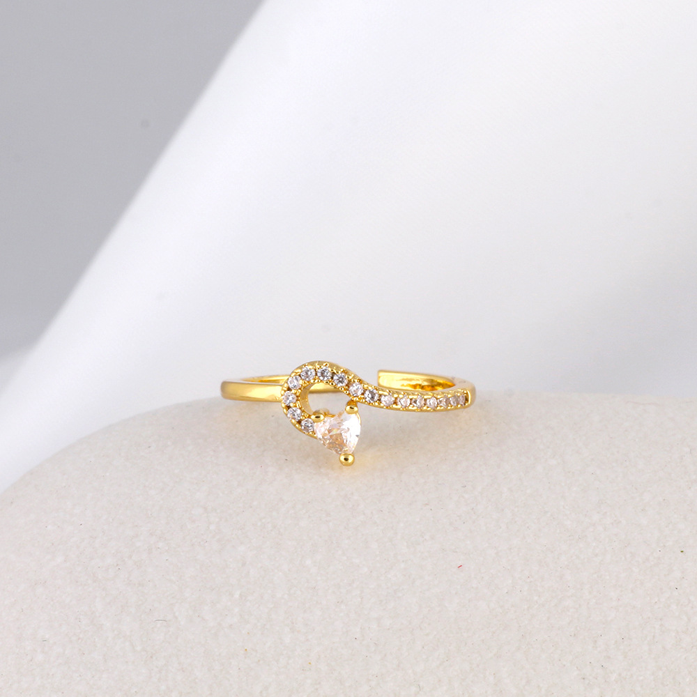 Women's Fashionable Copper Ring Inlaid With Zircon And Fully Set With Diamonds 2