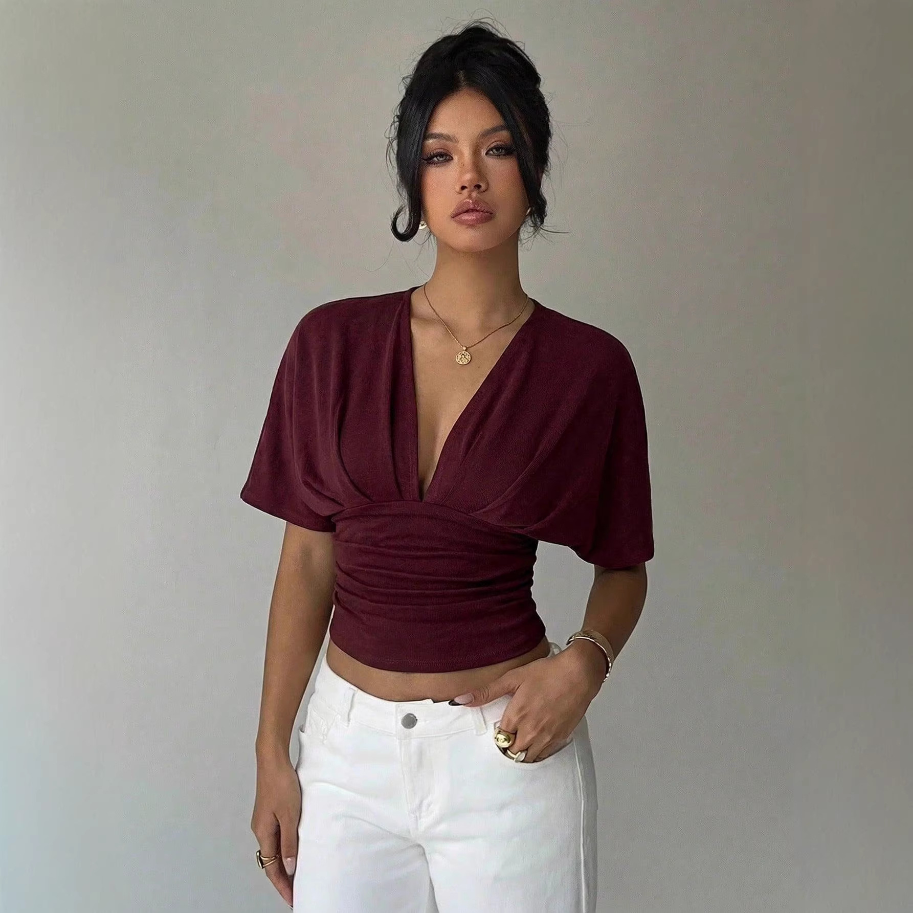 Fashionable Chic And Sassy Solid-color Deep-V-neck T-shirt