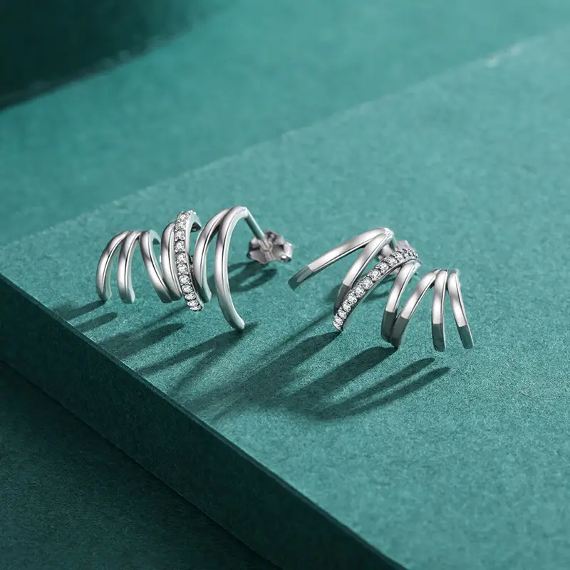 S925 Sterling Silver Diamond Fashion Personality Ear Stud