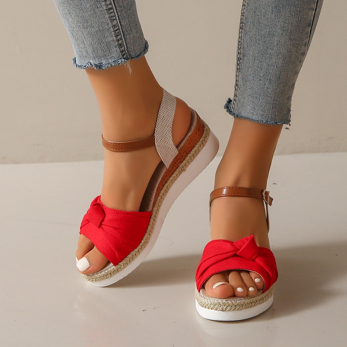 https://cf.cjdropshipping.com/quick/product/477d8dad-c509-4bb7-890a-70402d97a43b.jpg