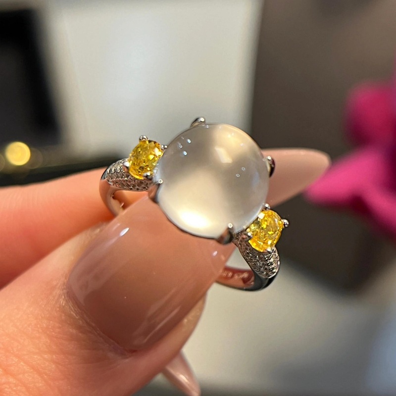 Yellow Diamond Chalcedony Water-foam Exquisite And Versatile Ring