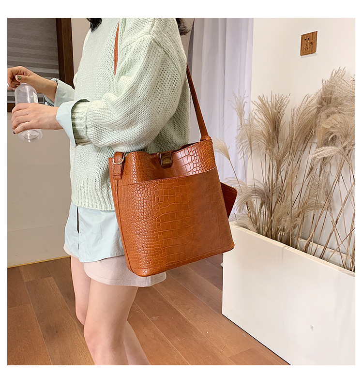 Title 8, One shoulder Bucket Bag