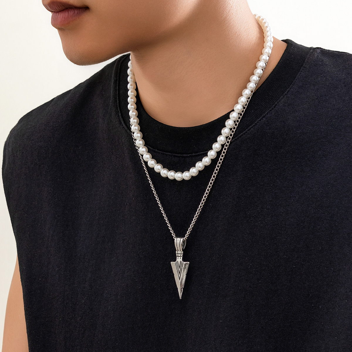 European And American Domineering Arrow Pendant Necklace Ornament